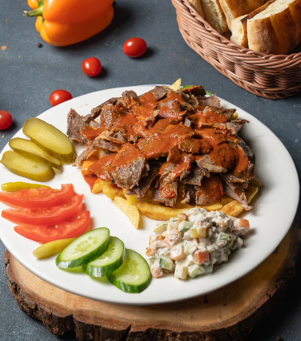 Mal Əti Ilə Fri Üstü Dönər